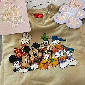 Stoney Clover Lane X Disney L/XL sweatshirt